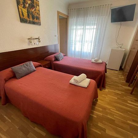 Hostal Cumbre Zaragoza Kültér fotó