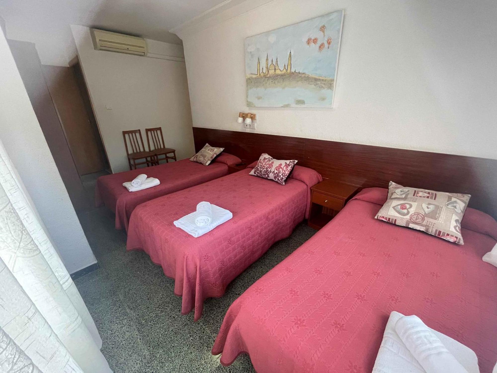 Hostal Cumbre Zaragoza Kültér fotó
