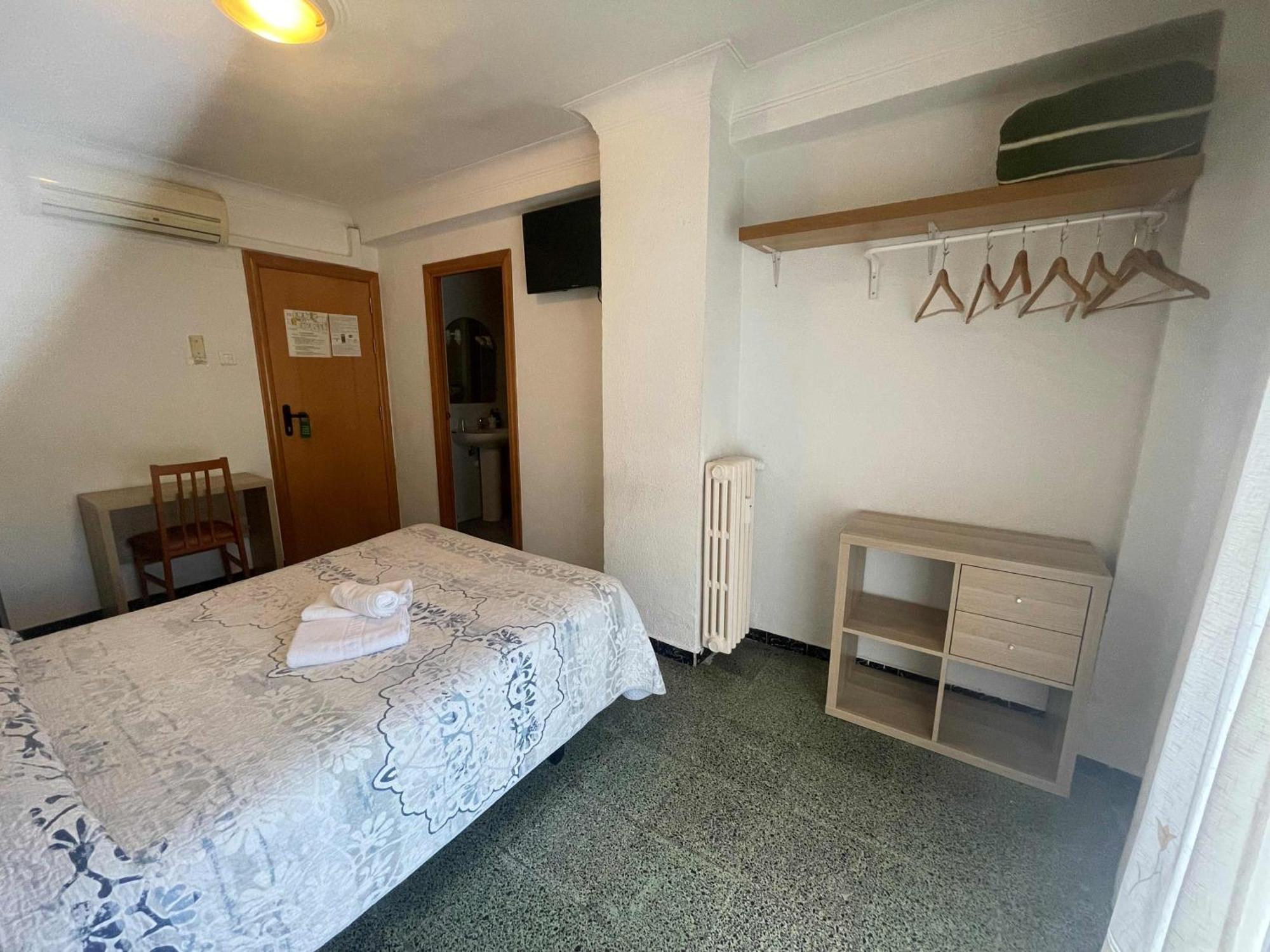 Hostal Cumbre Zaragoza Kültér fotó