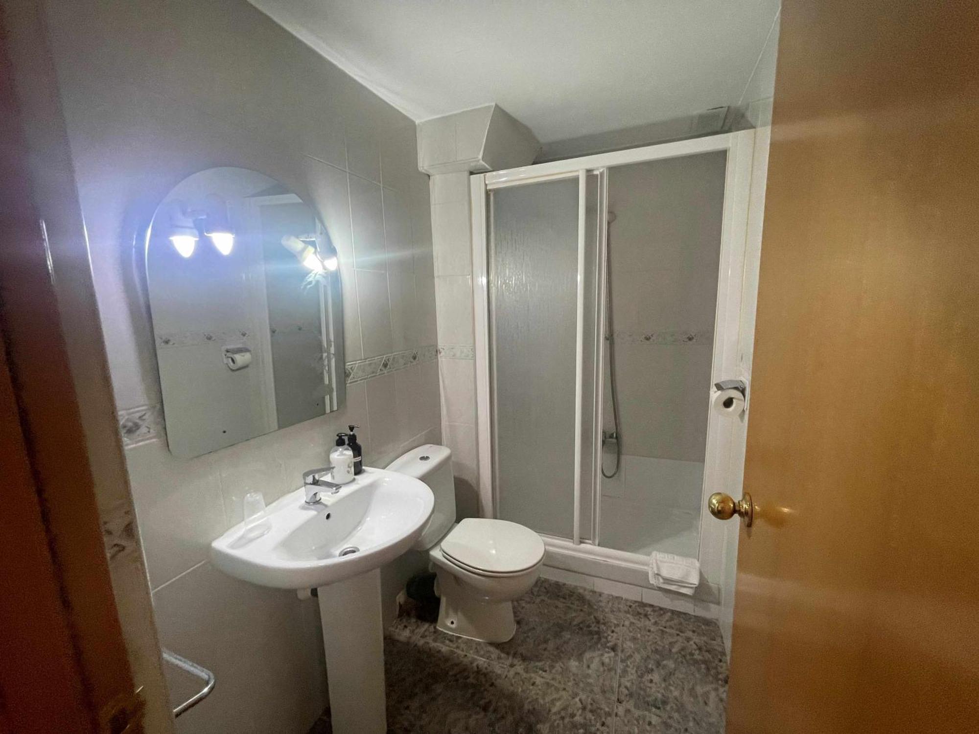 Hostal Cumbre Zaragoza Kültér fotó