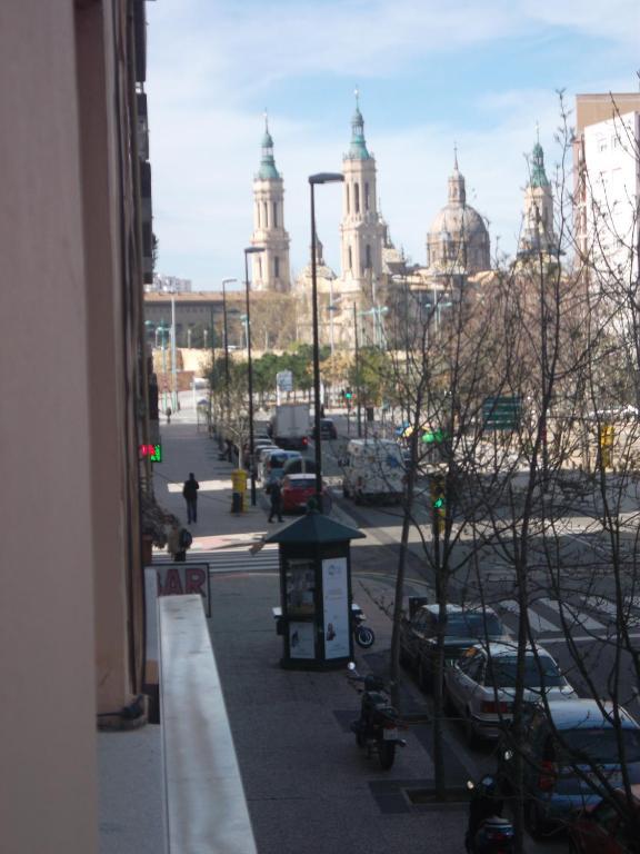 Hostal Cumbre Zaragoza Kültér fotó